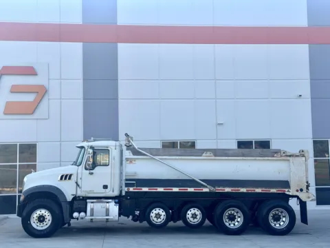More photos of 2017 MACK GU713 at Forge Truck Centers - South Carolina, SC