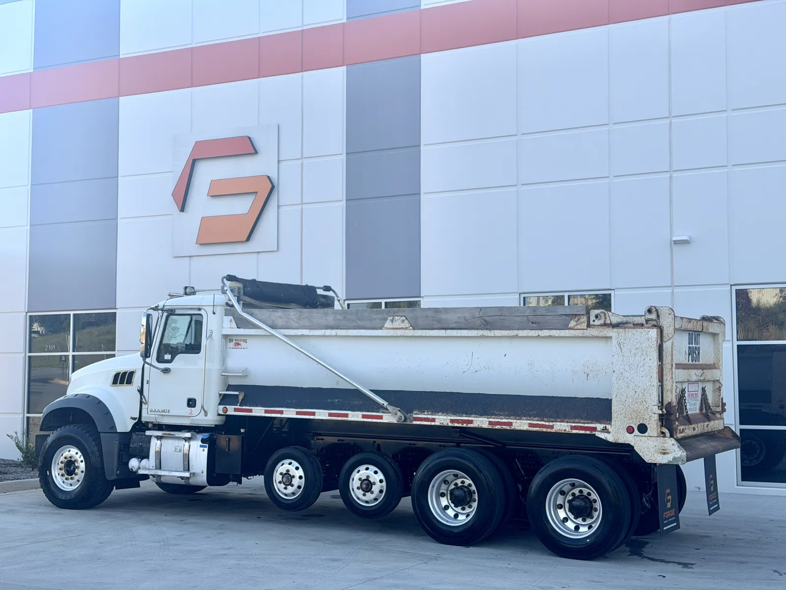 2017 Mack Granite in Greer, SC — photo 6