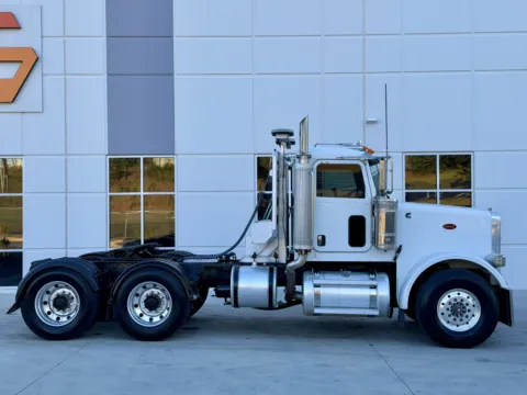 Another view of 2006 PETERBILT 378 for sale in Greer, SC at Forge Truck Centers - South Carolina