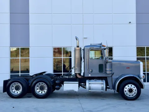 Another view of 2008 PETERBILT 388 for sale in Greer, SC at Forge Truck Centers - South Carolina