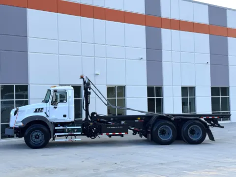 More photos of 2016 MACK GRANITE GU813 at Forge Truck Centers - South Carolina, SC
