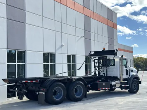 More photos of 2016 MACK GRANITE GU813 at Forge Truck Centers - South Carolina, SC
