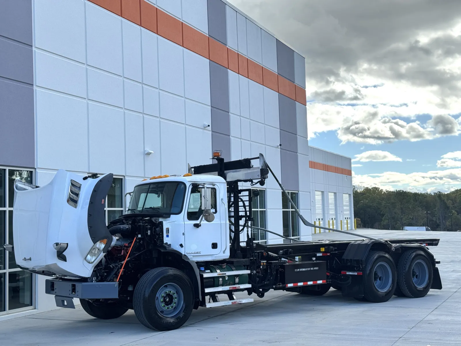 2016 Mack - image 10