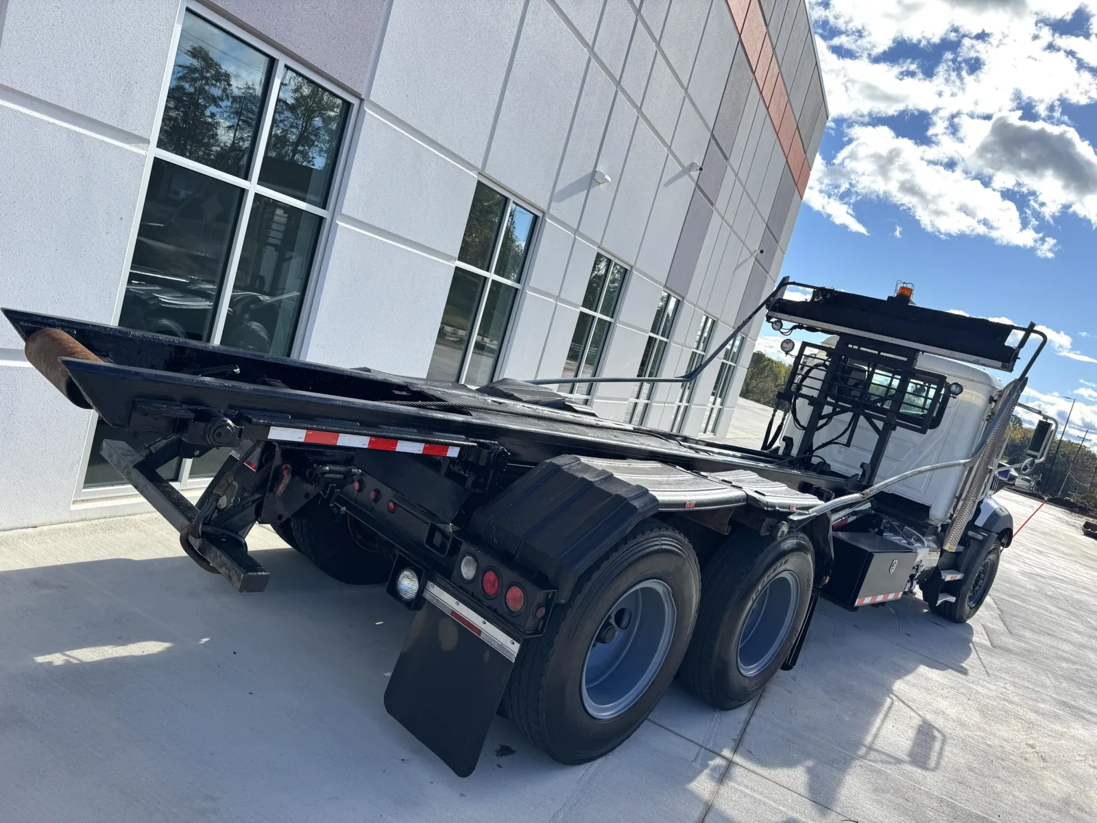 2016 Mack - image 11