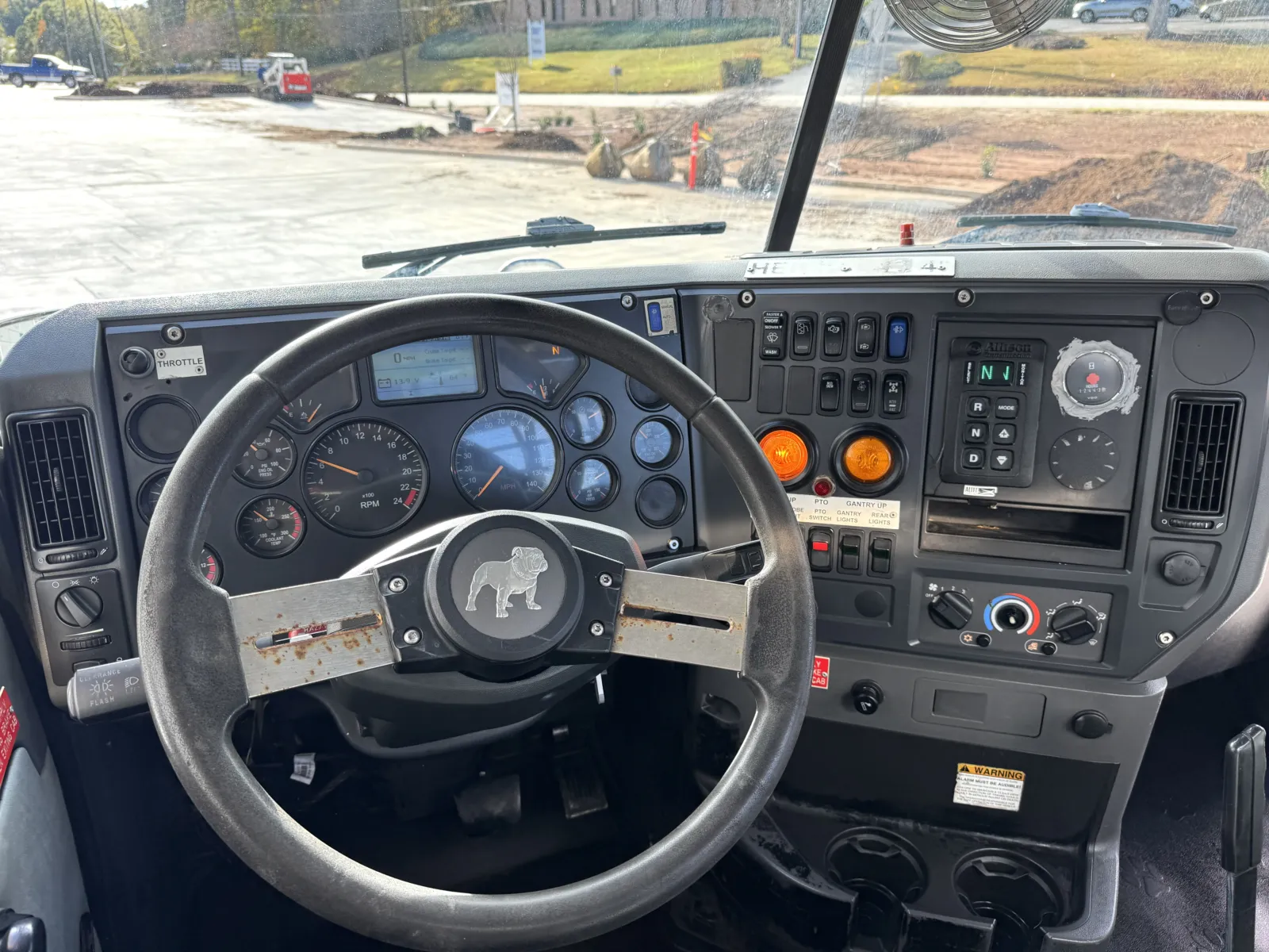 2016 Mack - image 16