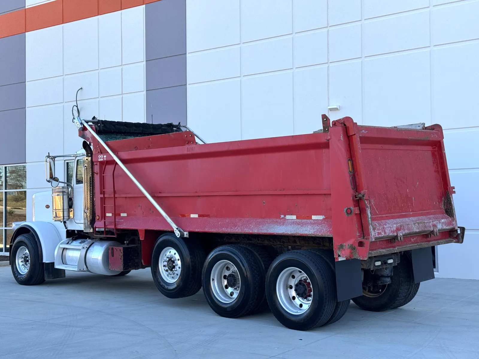 2014 Peterbilt - image 7