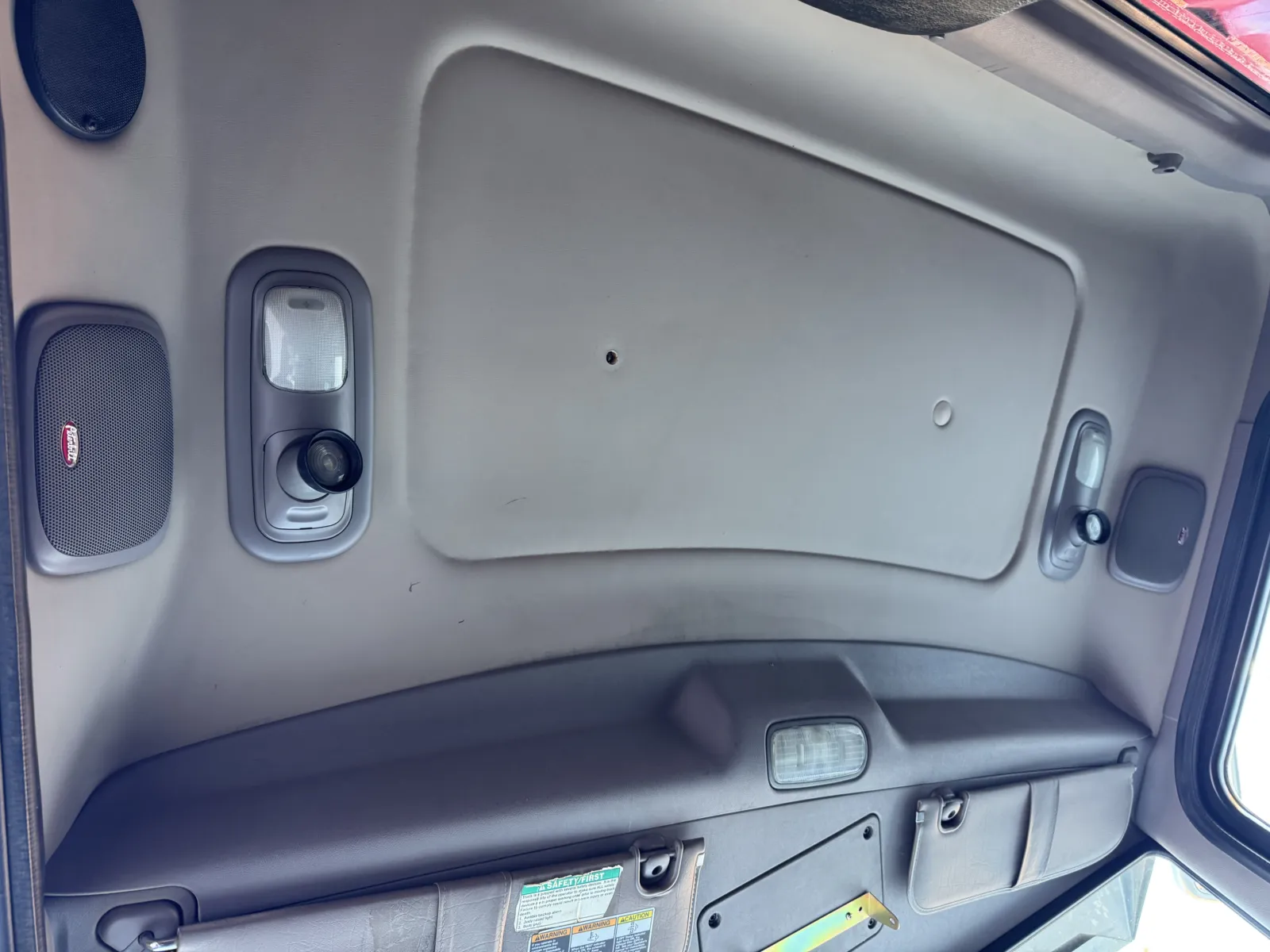 2014 Peterbilt - image 22