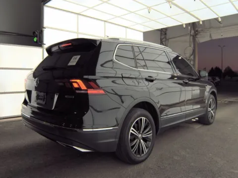 Another view of 2019 Volkswagen Tiguan 2.0T SEL 4Motion for sale in Indianapolis, IN at Indy Auto Man