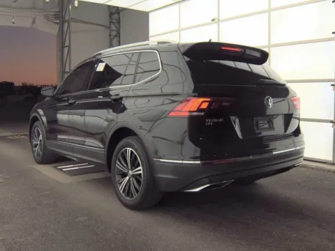 More photos of 2019 Volkswagen Tiguan 2.0T SEL 4Motion at Indy Auto Man, IN