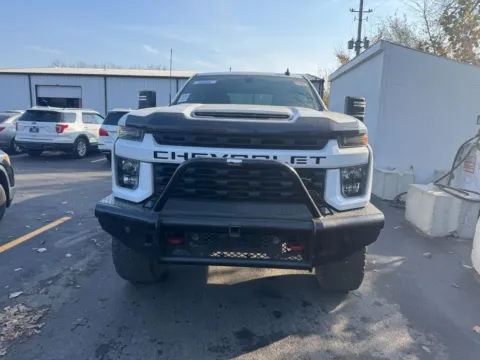 Photos of 2020 Chevrolet Silverado 2500HD Custom for sale in Indianapolis, IN at Indy Auto Man - Indianapolis