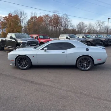 More photos of 2020 Dodge Challenger R/T Scat Pack at Indy Auto Man, IN