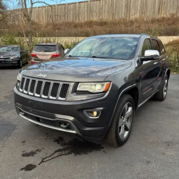 Photos of 2015 Jeep Grand Cherokee Overland for sale in Indianapolis, IN at Indy Auto Man