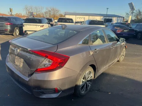 More photos of 2017 Honda Civic EX-T at Indy Auto Man, IN