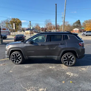 More photos of 2018 Jeep Compass Limited at Indy Auto Man, IN