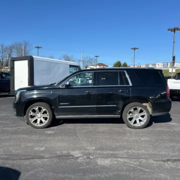More photos of 2019 GMC Yukon Denali at Indy Auto Man, IN