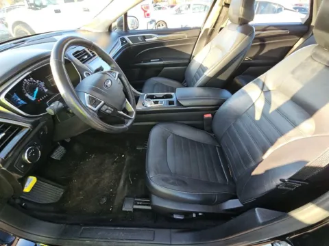 More photos of 2017 Ford Fusion SE at Indy Auto Man, IN