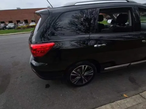 Photos of 2017 Nissan Pathfinder Platinum for sale in Indianapolis, IN at Indy Auto Man