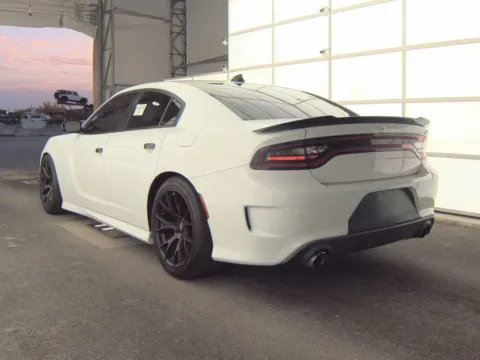 More photos of 2019 Dodge Charger R/T Scat Pack at Indy Auto Man, IN