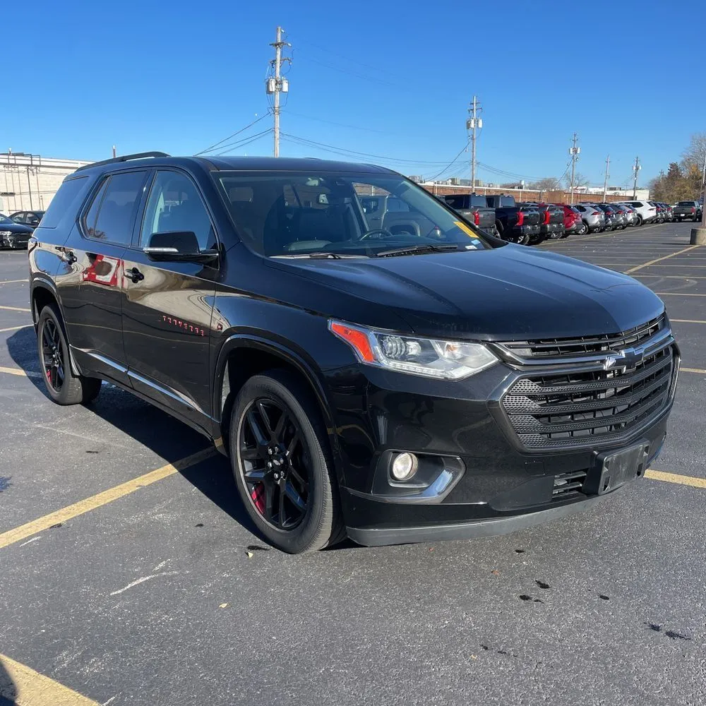 Black 2019 Chevrolet Traverse Premier for sale in Indianapolis, IN