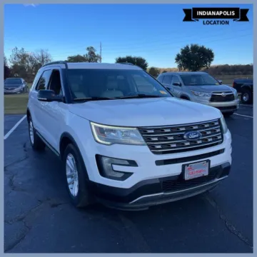 White 2017 Ford Explorer XLT for sale in Indianapolis, IN