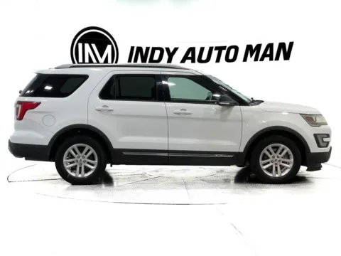 Another view of 2017 Ford Explorer XLT for sale in Indianapolis, IN at Indy Auto Man - Indianapolis