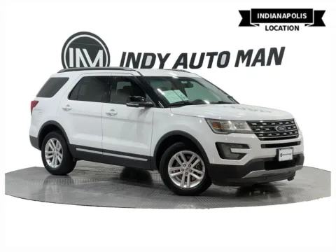 White 2017 Ford Explorer XLT for sale in Indianapolis, IN