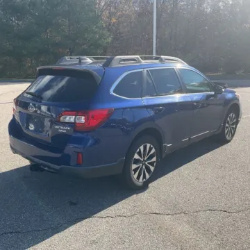 More photos of 2017 Subaru Outback 3.6R Limited at Indy Auto Man, IN