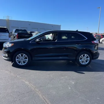 More photos of 2019 Ford Edge SEL at Indy Auto Man, IN