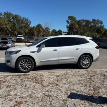 More photos of 2020 Buick Enclave Essence at Indy Auto Man, IN