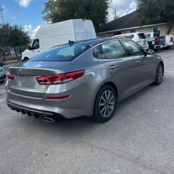 More photos of 2019 Kia Optima EX Turbo at Indy Auto Man, IN