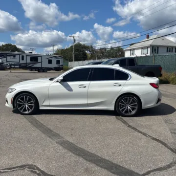 More photos of 2019 BMW 3 Series 330i xDrive at Indy Auto Man, IN