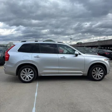 Another view of 2018 Volvo XC90 T6 Momentum for sale in Indianapolis, IN at Indy Auto Man
