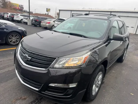 Photos of 2017 Chevrolet Traverse LS for sale in Indianapolis, IN at Indy Auto Man