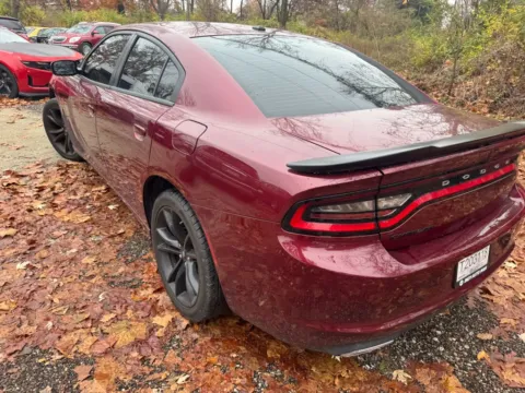 More photos of 2018 Dodge Charger SXT at Indy Auto Man, IN