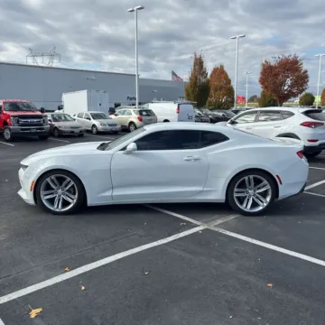 More photos of 2018 Chevrolet Camaro 1LT at Indy Auto Man - Indianapolis, IN