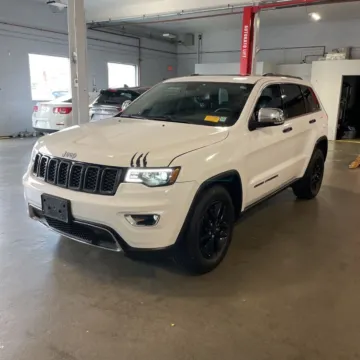 Photos of 2017 Jeep Grand Cherokee Limited for sale in Indianapolis, IN at Indy Auto Man