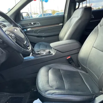 More photos of 2017 Ford Explorer Limited at Indy Auto Man, IN