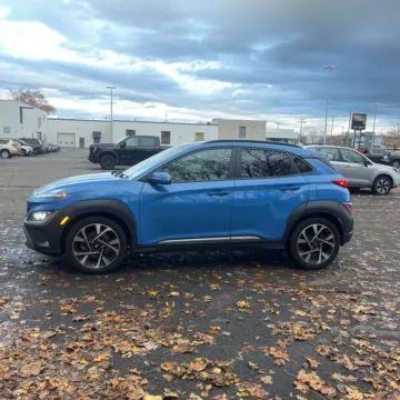 More photos of 2022 Hyundai Kona Limited at Indy Auto Man, IN