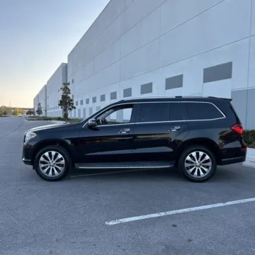 More photos of 2017 Mercedes-Benz GLS 450 4MATIC at Indy Auto Man - Indianapolis, IN