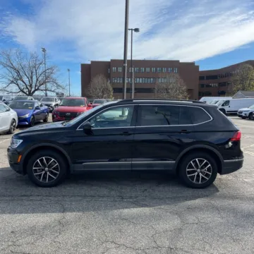 More photos of 2021 Volkswagen Tiguan 2.0T SE at Indy Auto Man - Indianapolis, IN