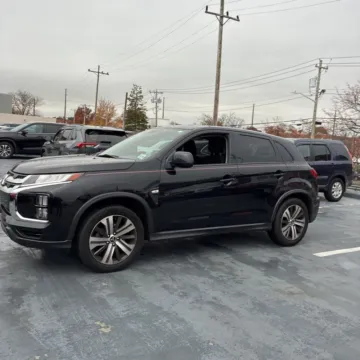 More photos of 2021 Mitsubishi Outlander Sport 2.0 ES at Indy Auto Man - Indianapolis, IN