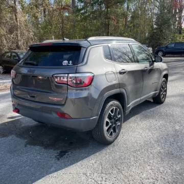 More photos of 2018 Jeep Compass Trailhawk at Indy Auto Man, IN