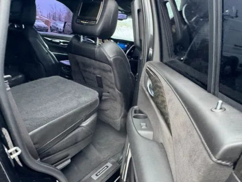 More photos of 2015 Cadillac Escalade Platinum Edition at Indy Auto Man - Indianapolis, IN