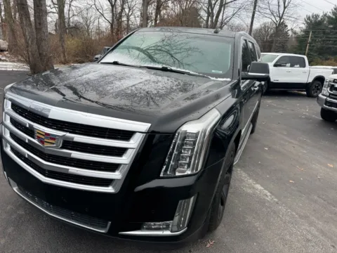 Photos of 2015 Cadillac Escalade ESV Luxury for sale in Indianapolis, IN at Indy Auto Man - Indianapolis