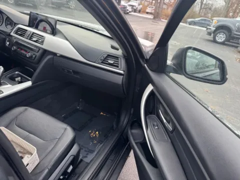 More photos of 2013 BMW 3 Series 328i xDrive at Indy Auto Man - Indianapolis, IN