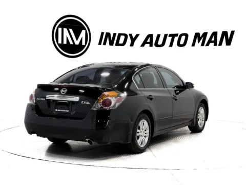 More photos of 2012 Nissan Altima 2.5 SL at Indy Auto Man - Indianapolis, IN