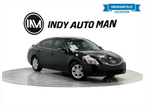 Black 2012 Nissan Altima 2.5 SL for sale in Indianapolis, IN
