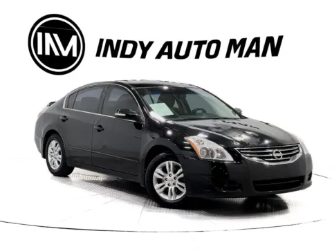 Photos of 2012 Nissan Altima 2.5 SL for sale in Indianapolis, IN at Indy Auto Man - Indianapolis