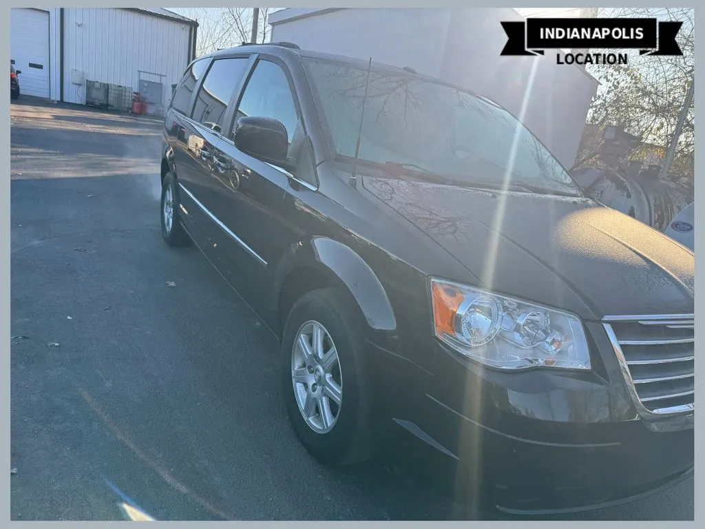 2010 Chrysler Town & Country Touring Plus for sale in Indianapolis, IN