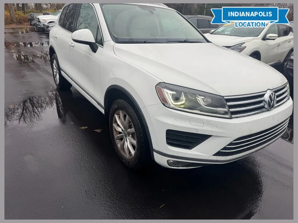 White 2016 Volkswagen Touareg VR6 FSI Sport for sale in Indianapolis, IN